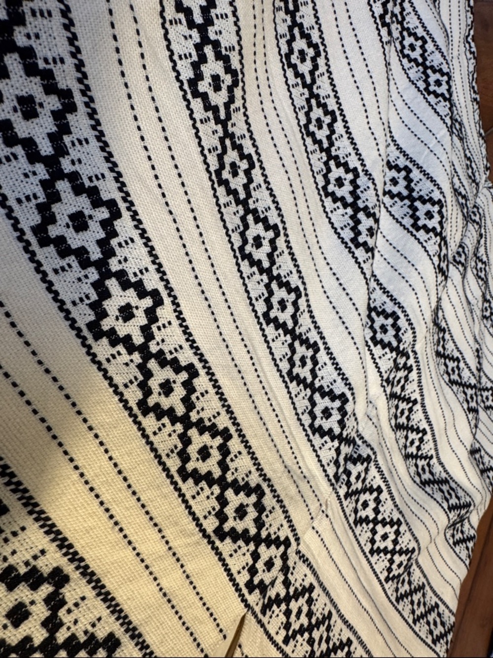 Ann Taylor Black and White Geometric Stripe Pencil Skirt - Picture 5 of 6